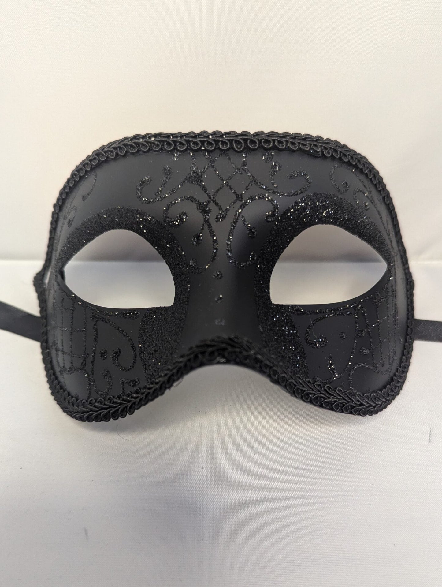 Classic Black Masquerade Men's image 0